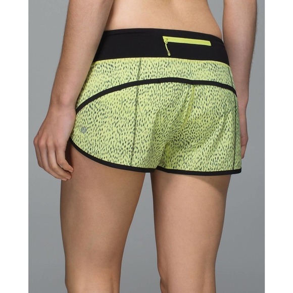 Lululemon Pants - Lululemon Run Speed Short Dottie Dash Clarity Yellow Black Women's Size 6 H14252